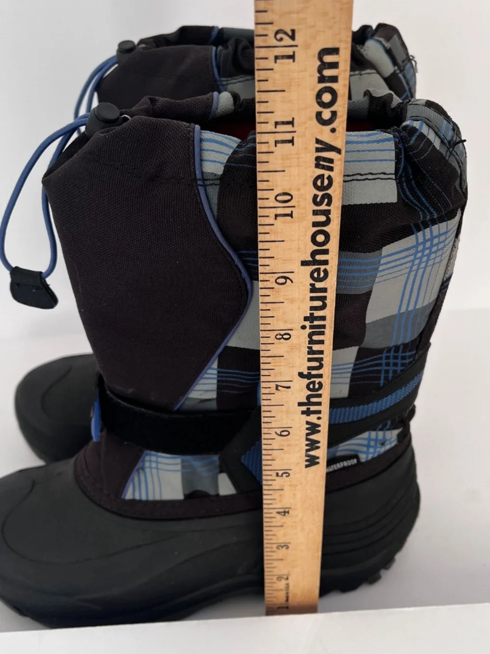 Kamik Kids Snow Boots Size 5 Waterproof Insulated Plaid Winter NWOT Youth